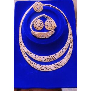 4-in-1 Bold Lady Jewelry Set Studded With Gold Stones