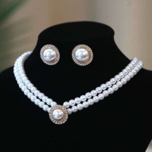 Beautiful Pearly Jewelry Set For The Gorgeous Woman (in Box)