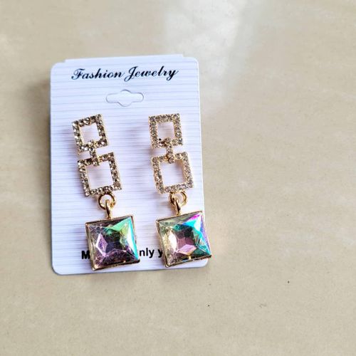 Beautiful and fashionable earing