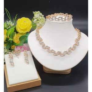 Arabian Delights Superb Classic Stone Out Italian 4 In 1 Jewelry Set