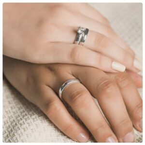 3pc. 4mm Width Curve Stainless Steel Wedding Ring Set