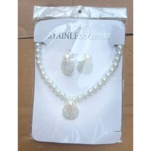 Classic Pearl Necklace Set
